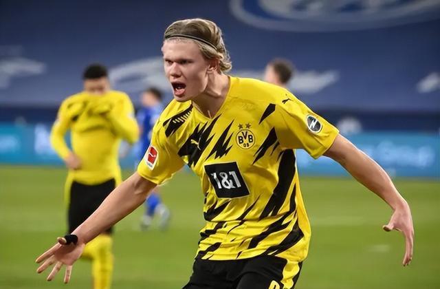 队是一个巨 队是一个巨